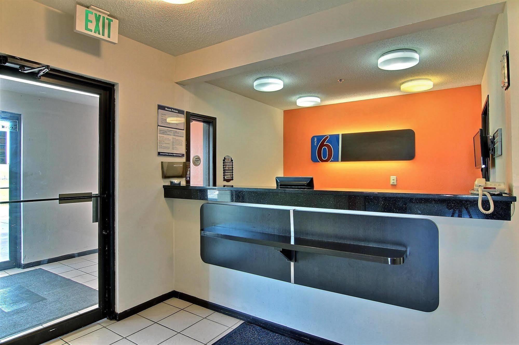 Motel 6-Gilman, Il Kültér fotó