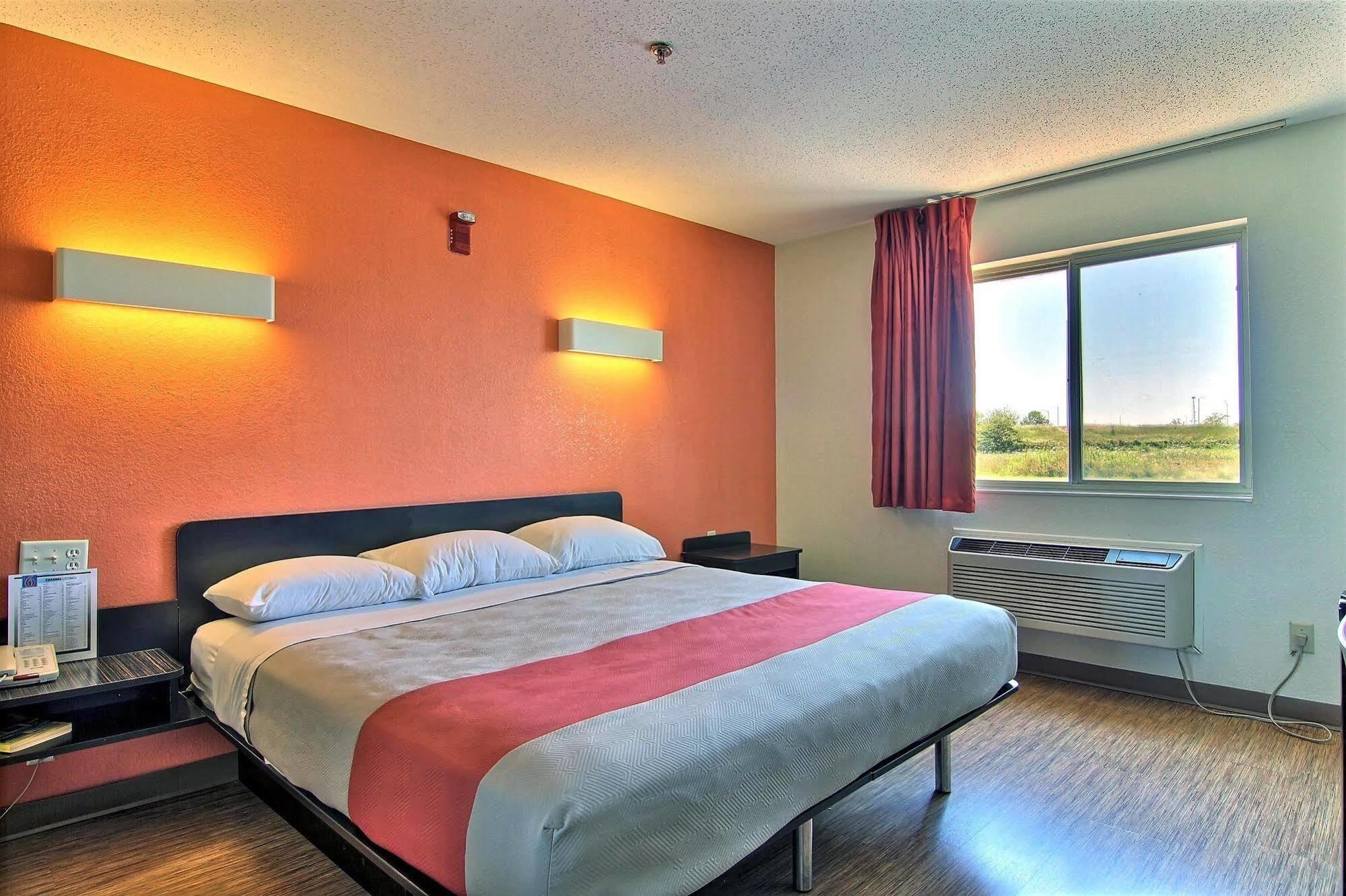 Motel 6-Gilman, Il Kültér fotó